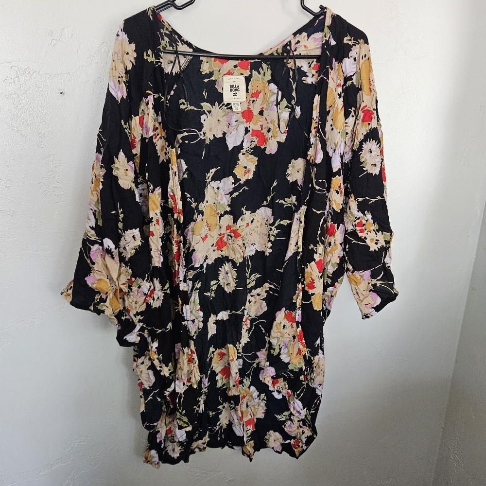 Billabong Women's Small Black Colorful Floral Kimono Oversized Soft Comfy Top